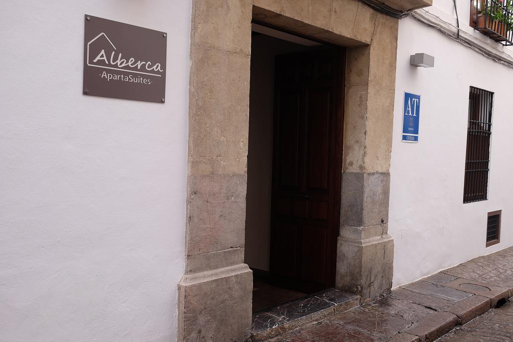 Apartasuites Alberca Deluxe กอร์โดบา ภายนอก รูปภาพ