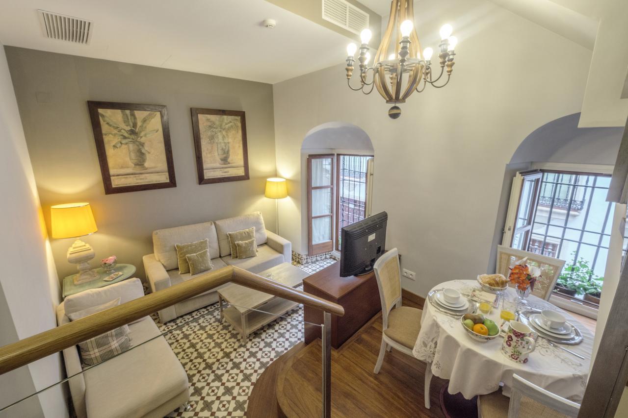Apartasuites Alberca Deluxe กอร์โดบา ภายนอก รูปภาพ