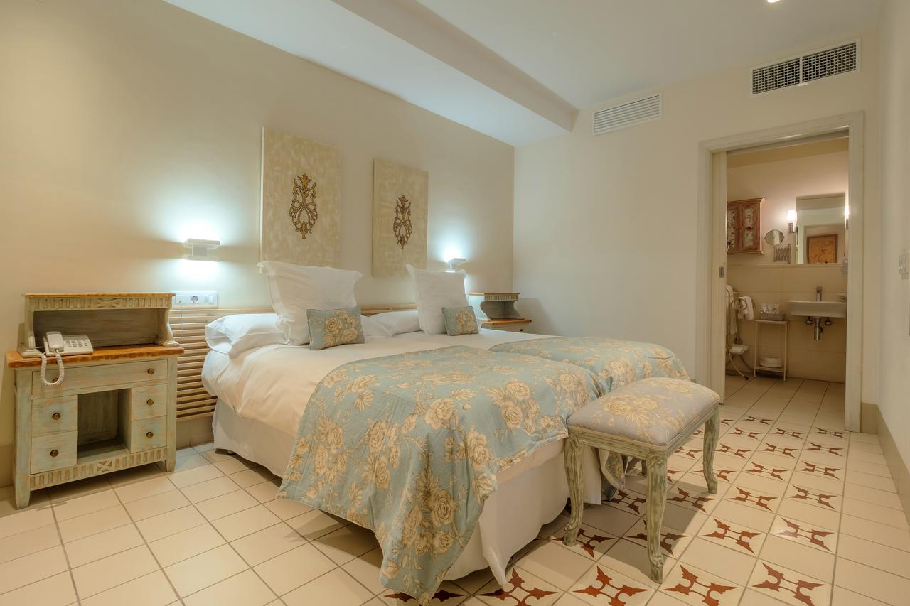 Apartasuites Alberca Deluxe กอร์โดบา ภายนอก รูปภาพ