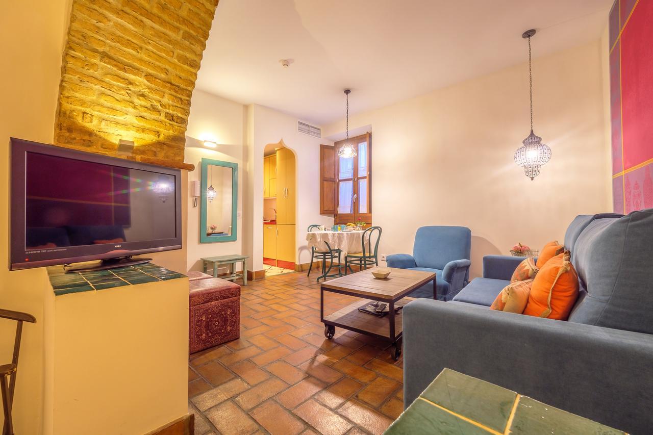 Apartasuites Alberca Deluxe กอร์โดบา ภายนอก รูปภาพ