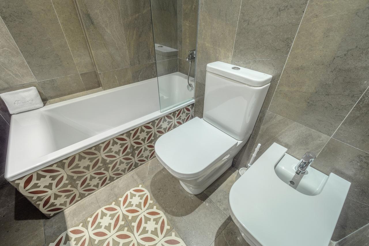 Apartasuites Alberca Deluxe กอร์โดบา ภายนอก รูปภาพ
